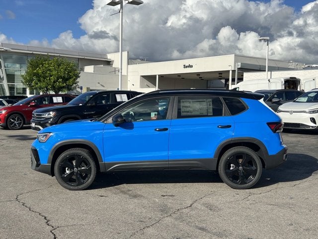 2026 Volkswagen Taos SE Black