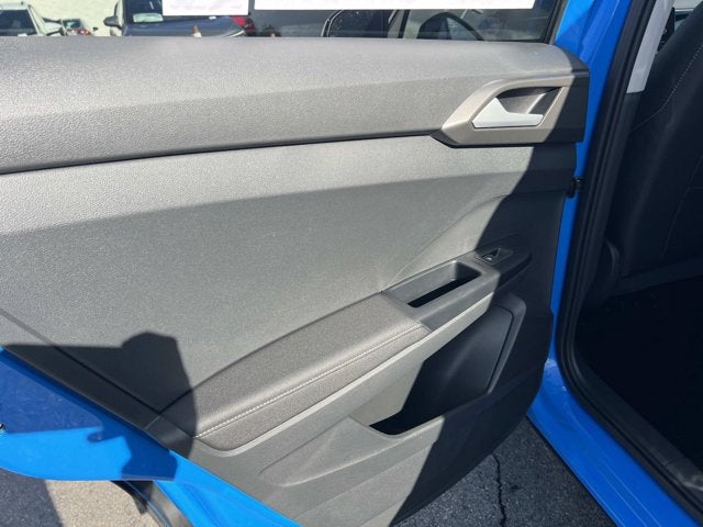 2026 Volkswagen Taos SE Black