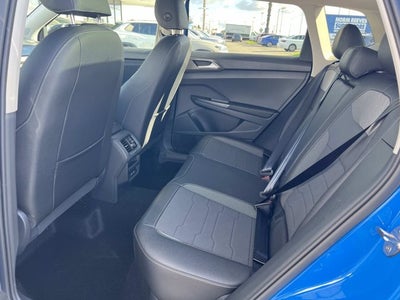 2026 Volkswagen Taos SE Black