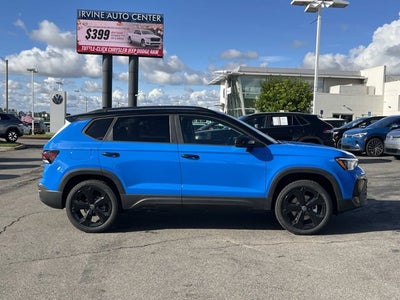 2026 Volkswagen Taos SE Black