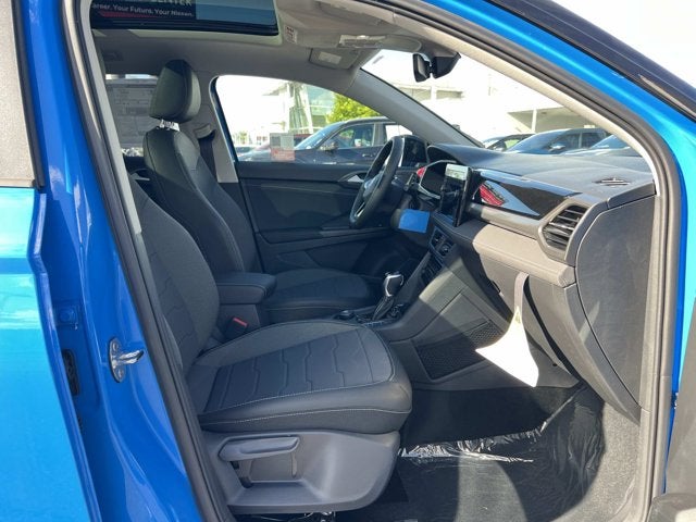 2026 Volkswagen Taos SE Black