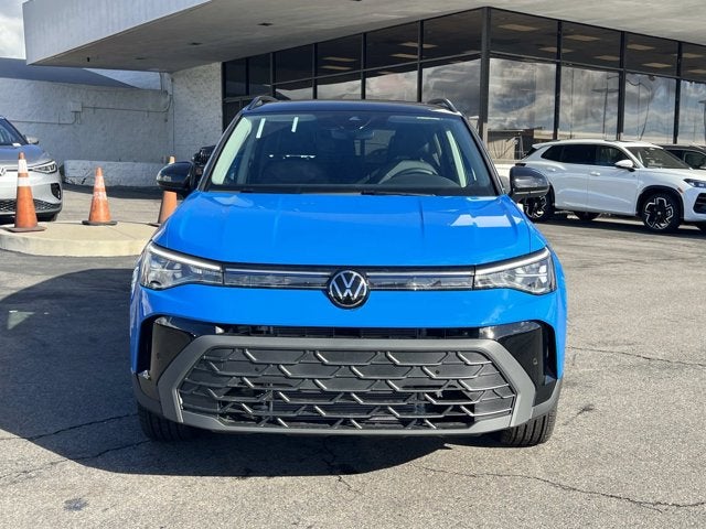 2026 Volkswagen Taos SE Black