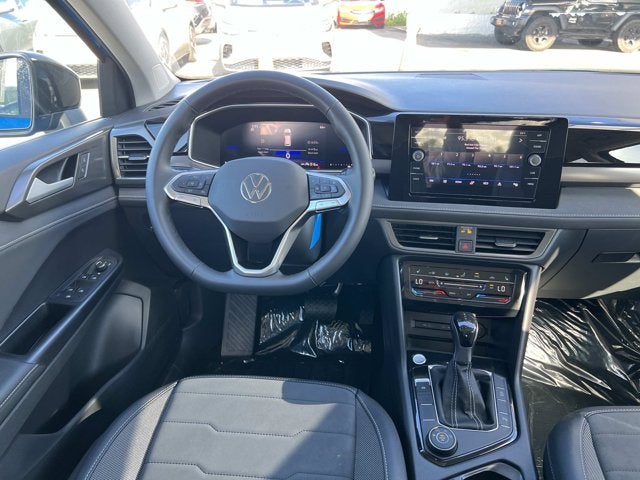 2026 Volkswagen Taos SE Black