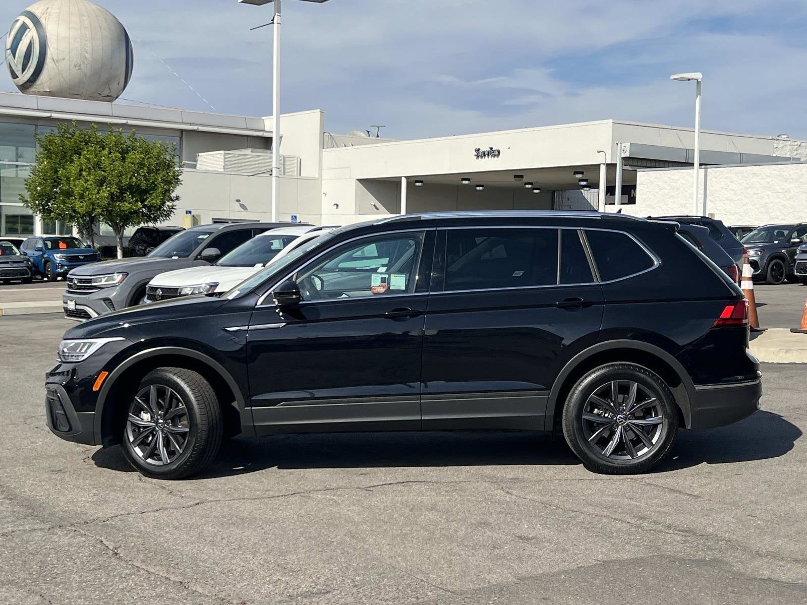 2022 Volkswagen Tiguan SE