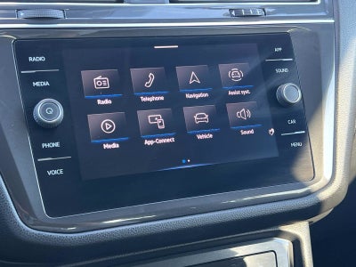 2023 Volkswagen Tiguan SE