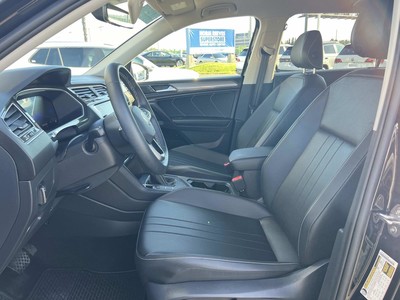 2023 Volkswagen Tiguan SE