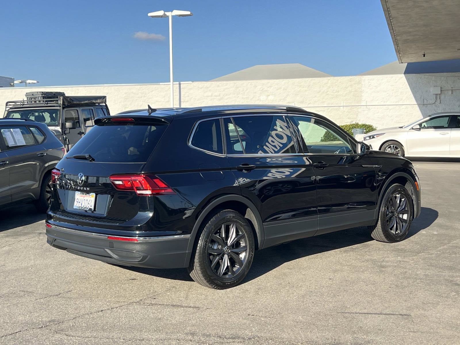 2023 Volkswagen Tiguan SE