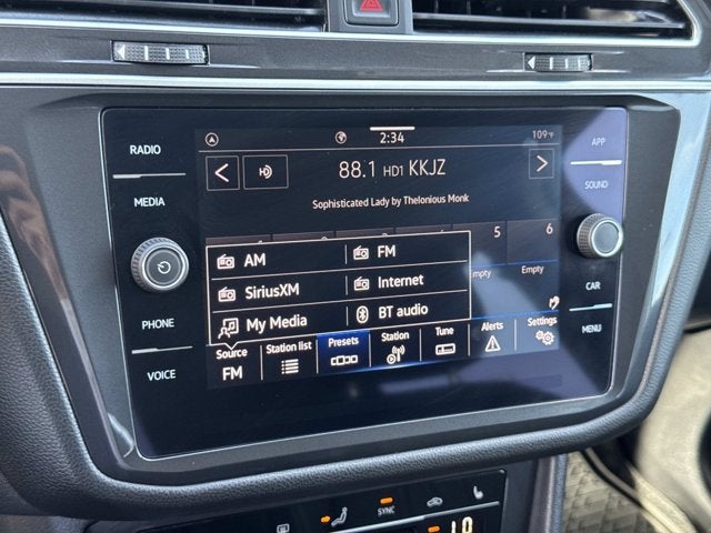 2023 Volkswagen Tiguan SE