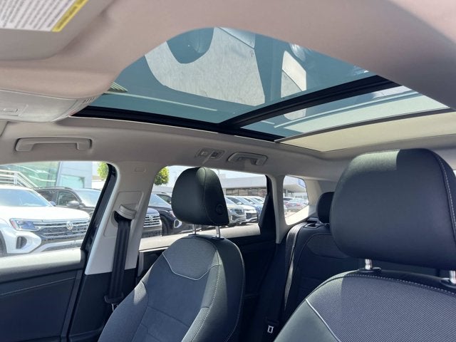 2026 Volkswagen Taos SE Black