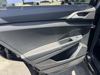 2026 Volkswagen Taos SE Black