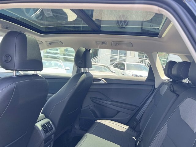 2026 Volkswagen Taos SE Black