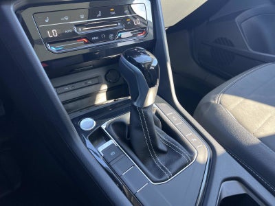 2025 Volkswagen Taos SE Black