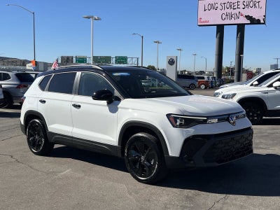 2025 Volkswagen Taos SE Black