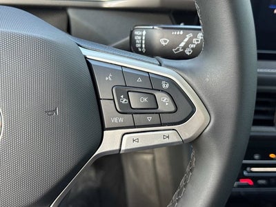 2026 Volkswagen Taos SE Black