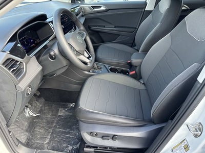 2026 Volkswagen Taos SE Black