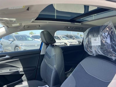 2026 Volkswagen Taos SE Black