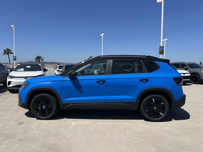 2026 Volkswagen Taos SE Black