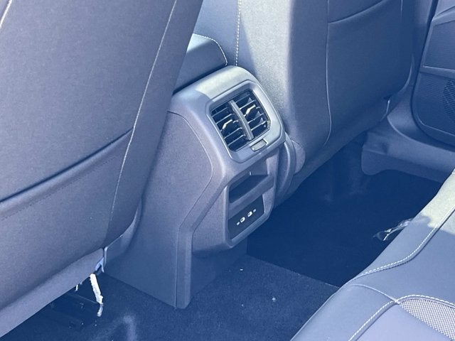 2026 Volkswagen Taos SE Black
