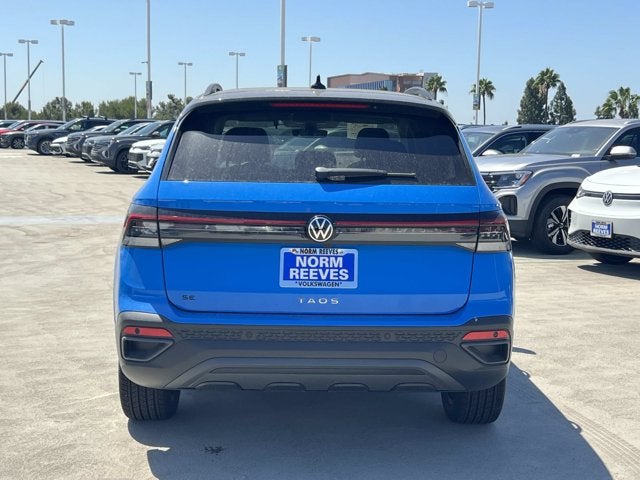 2026 Volkswagen Taos SE Black