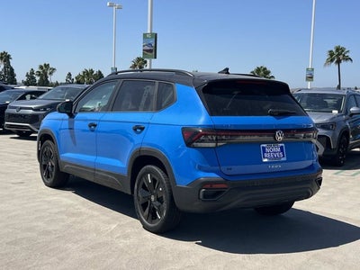 2026 Volkswagen Taos SE Black