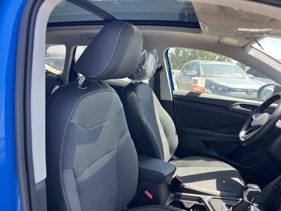 2026 Volkswagen Taos SE Black