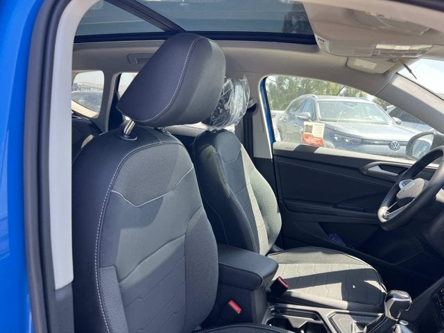 2026 Volkswagen Taos SE Black
