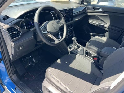 2026 Volkswagen Taos SE Black