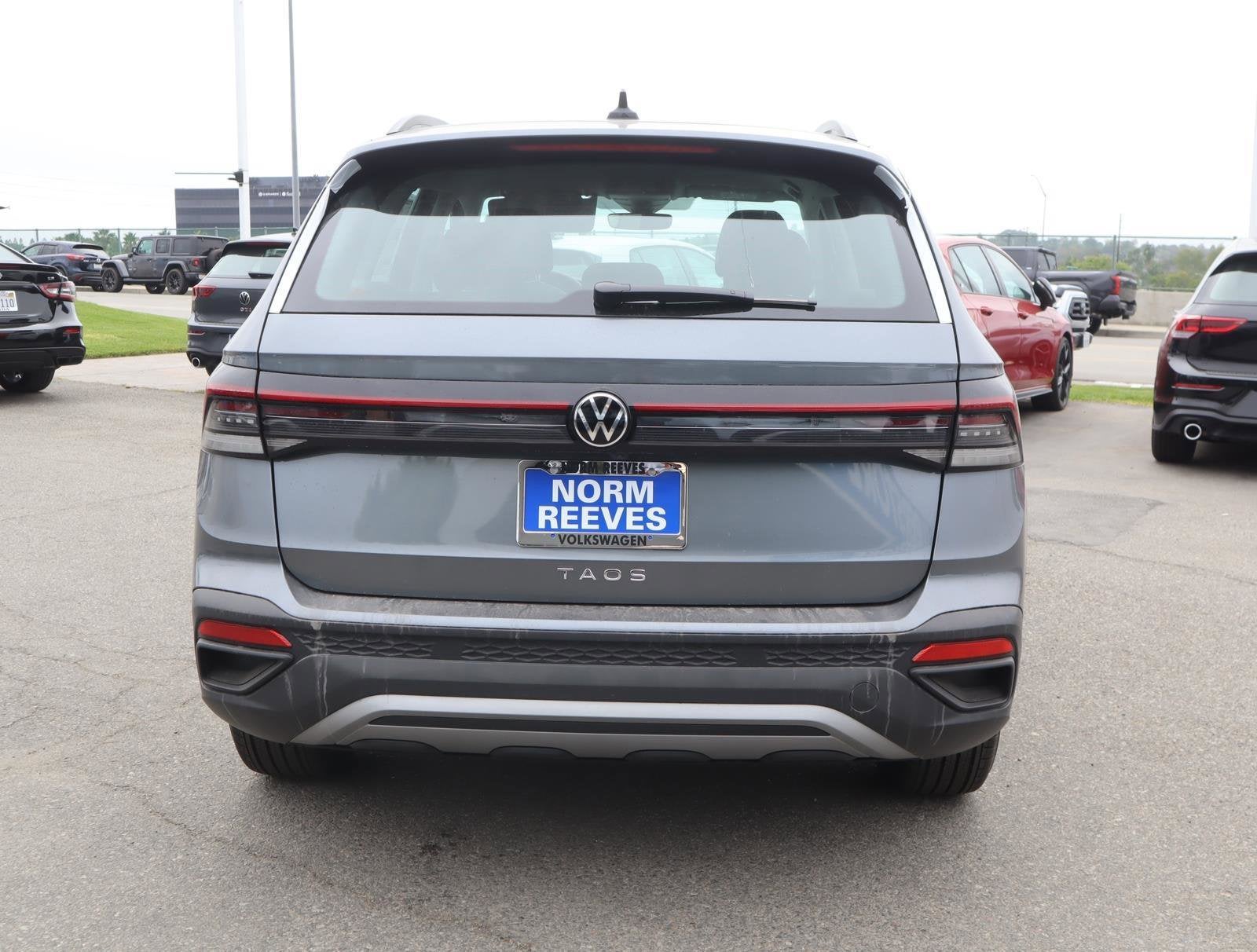 2025 Volkswagen Taos S