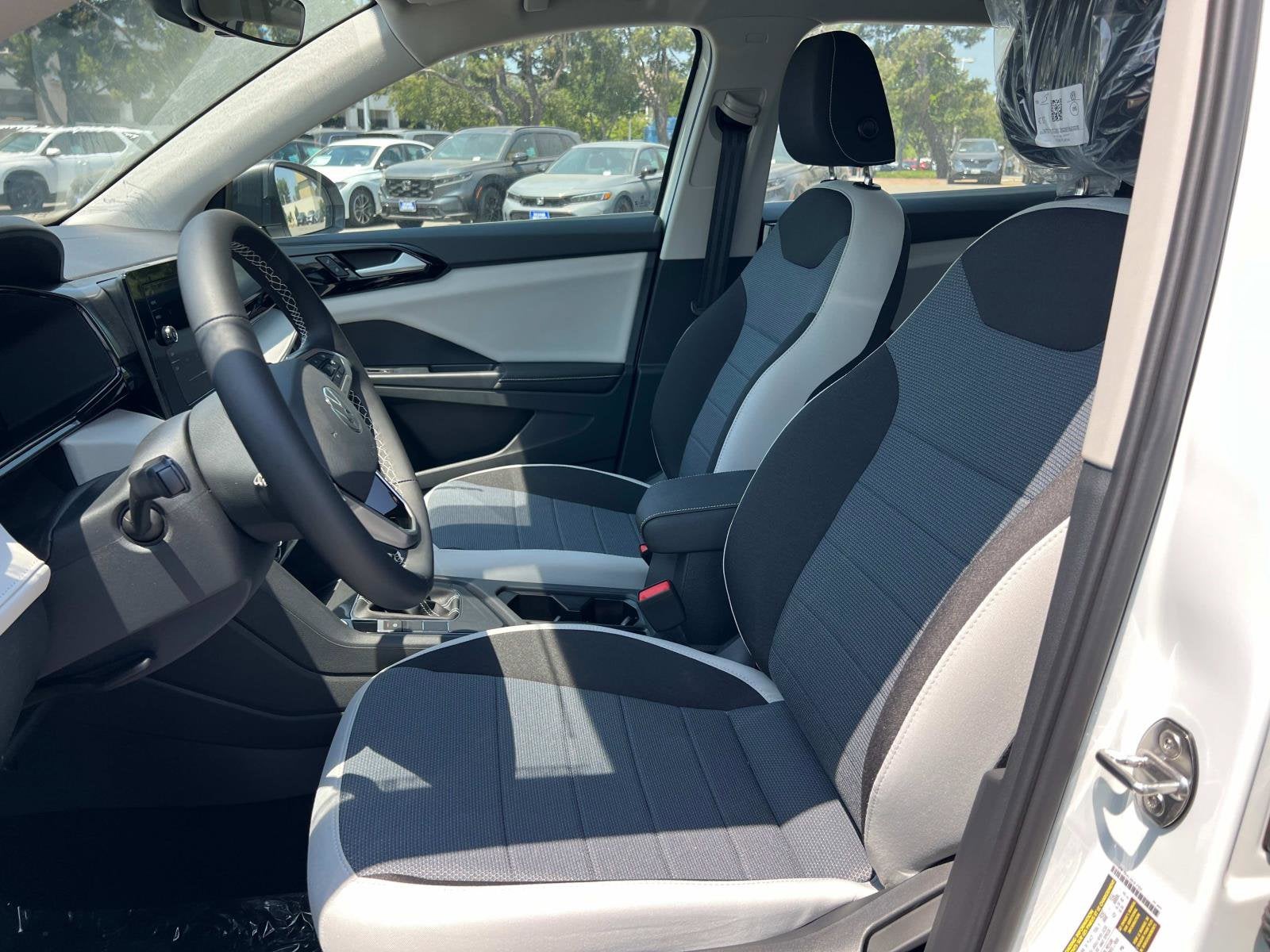 2025 Volkswagen Taos S