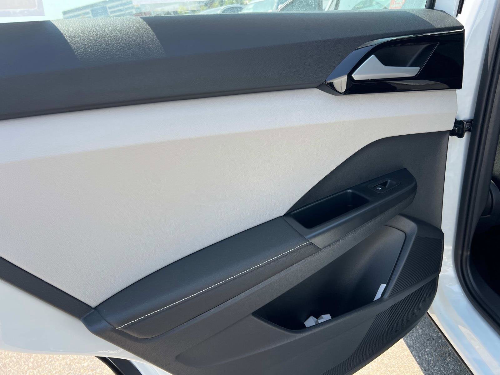 2025 Volkswagen Taos S