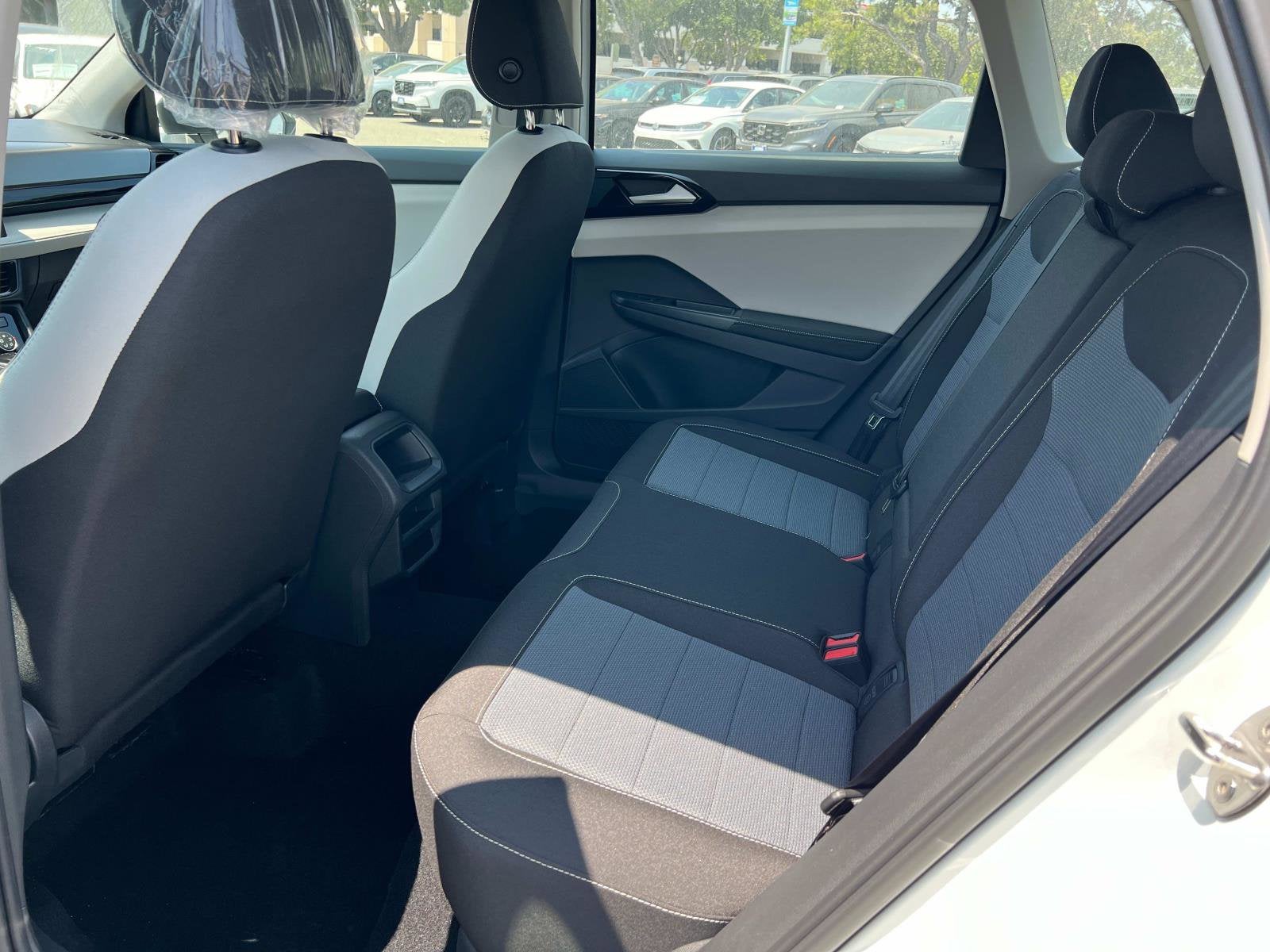 2025 Volkswagen Taos S