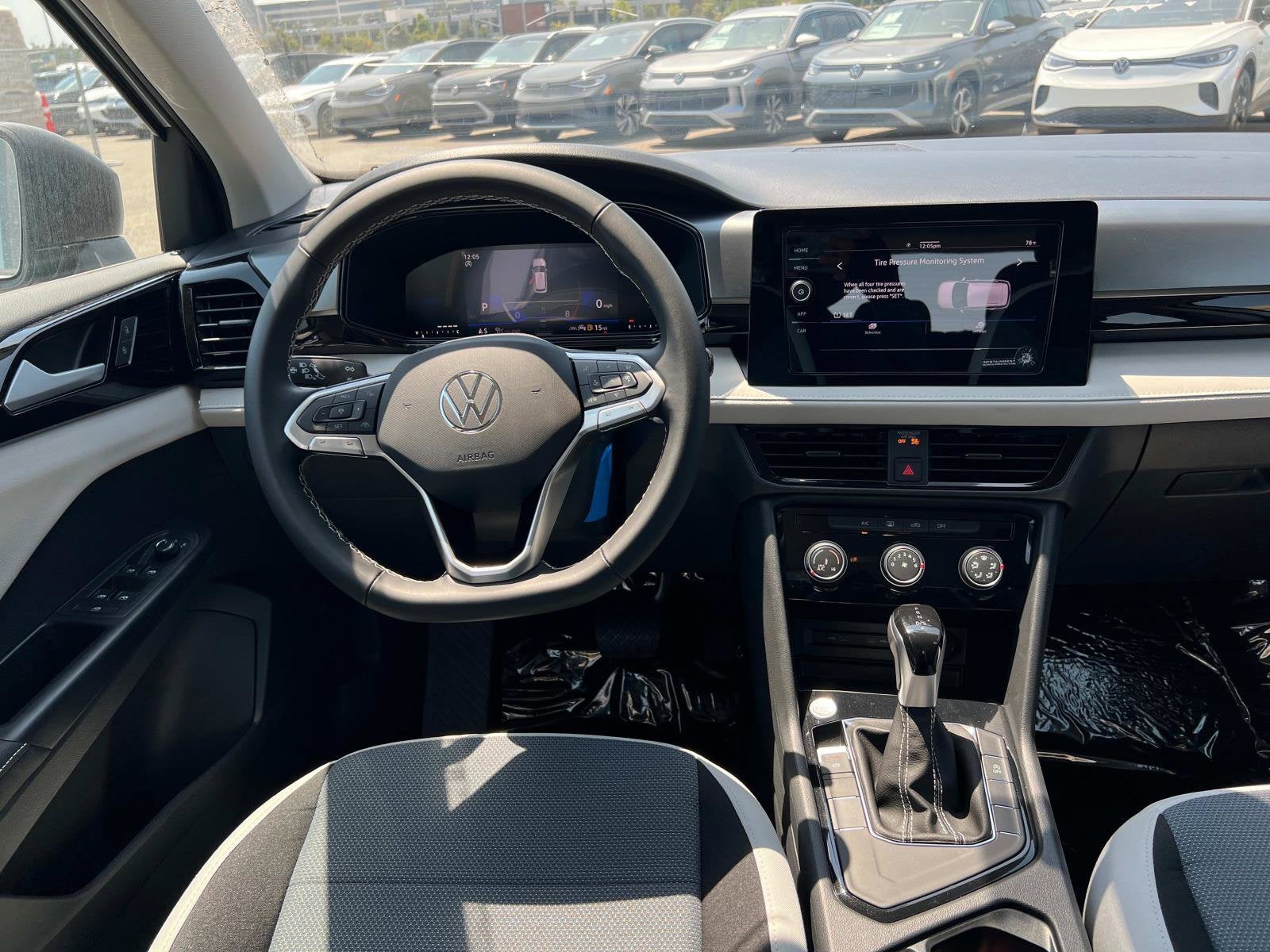 2025 Volkswagen Taos S