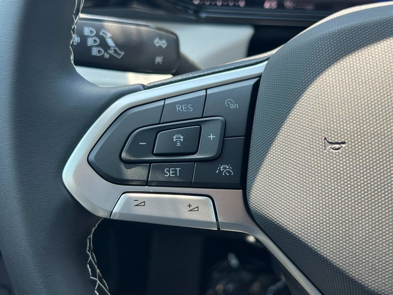 2025 Volkswagen Taos S