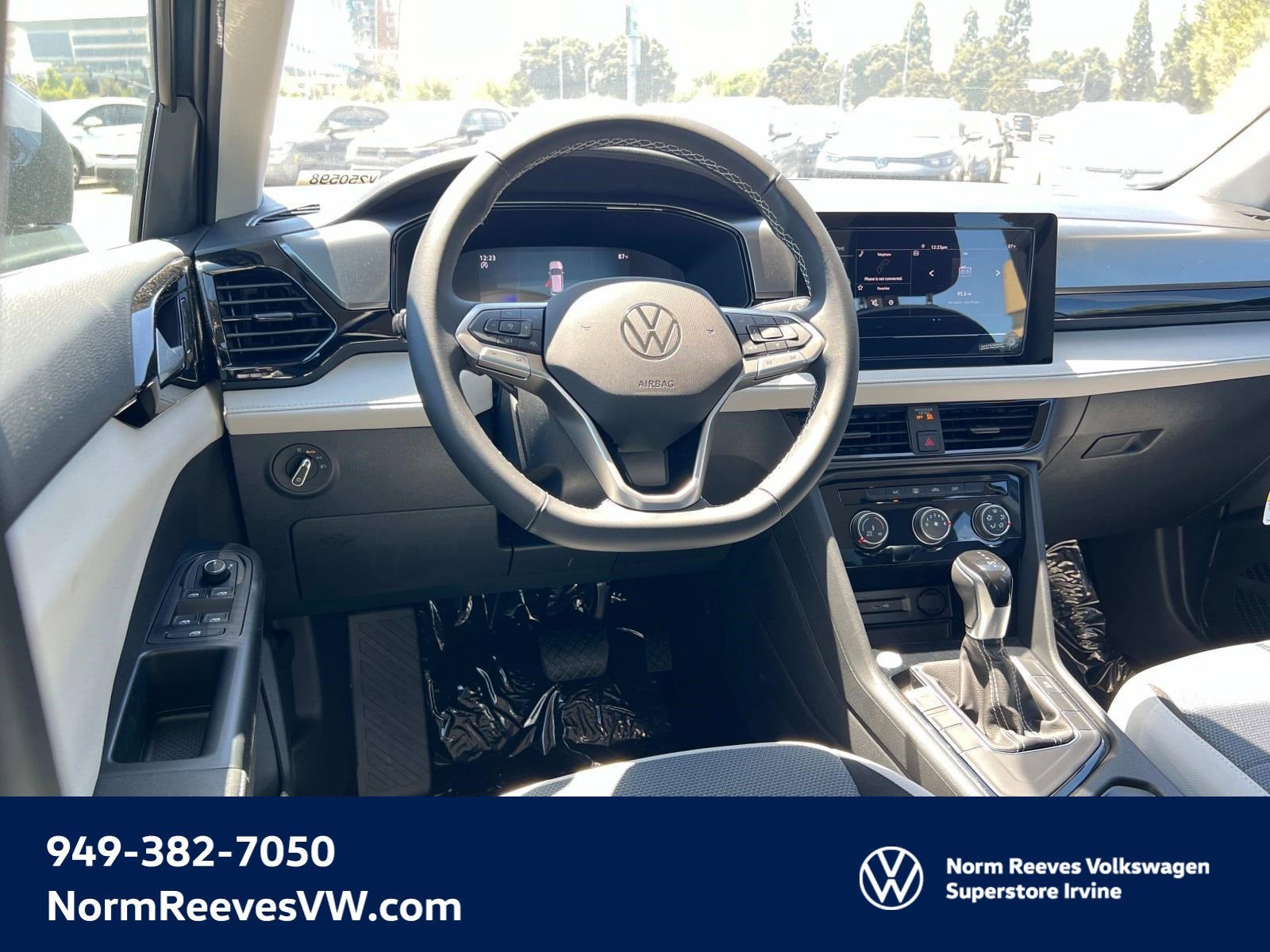 2025 Volkswagen Taos S