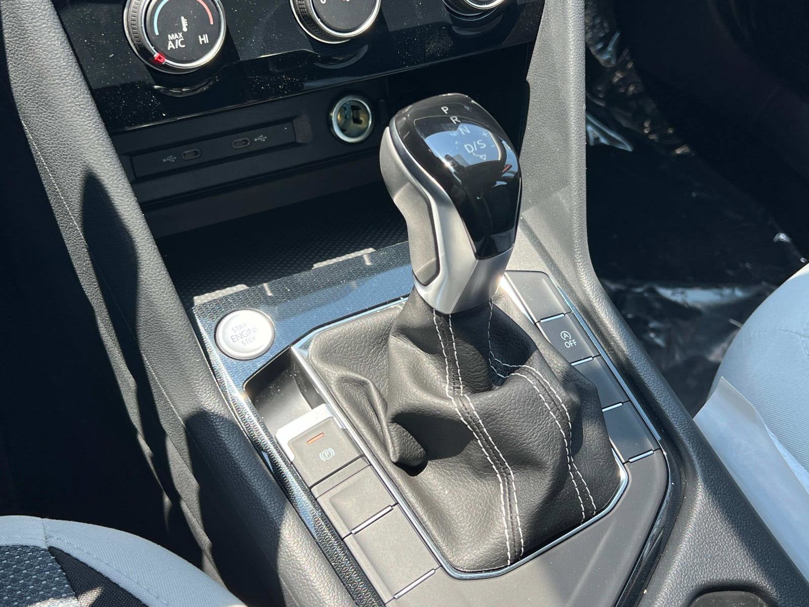 2025 Volkswagen Taos S