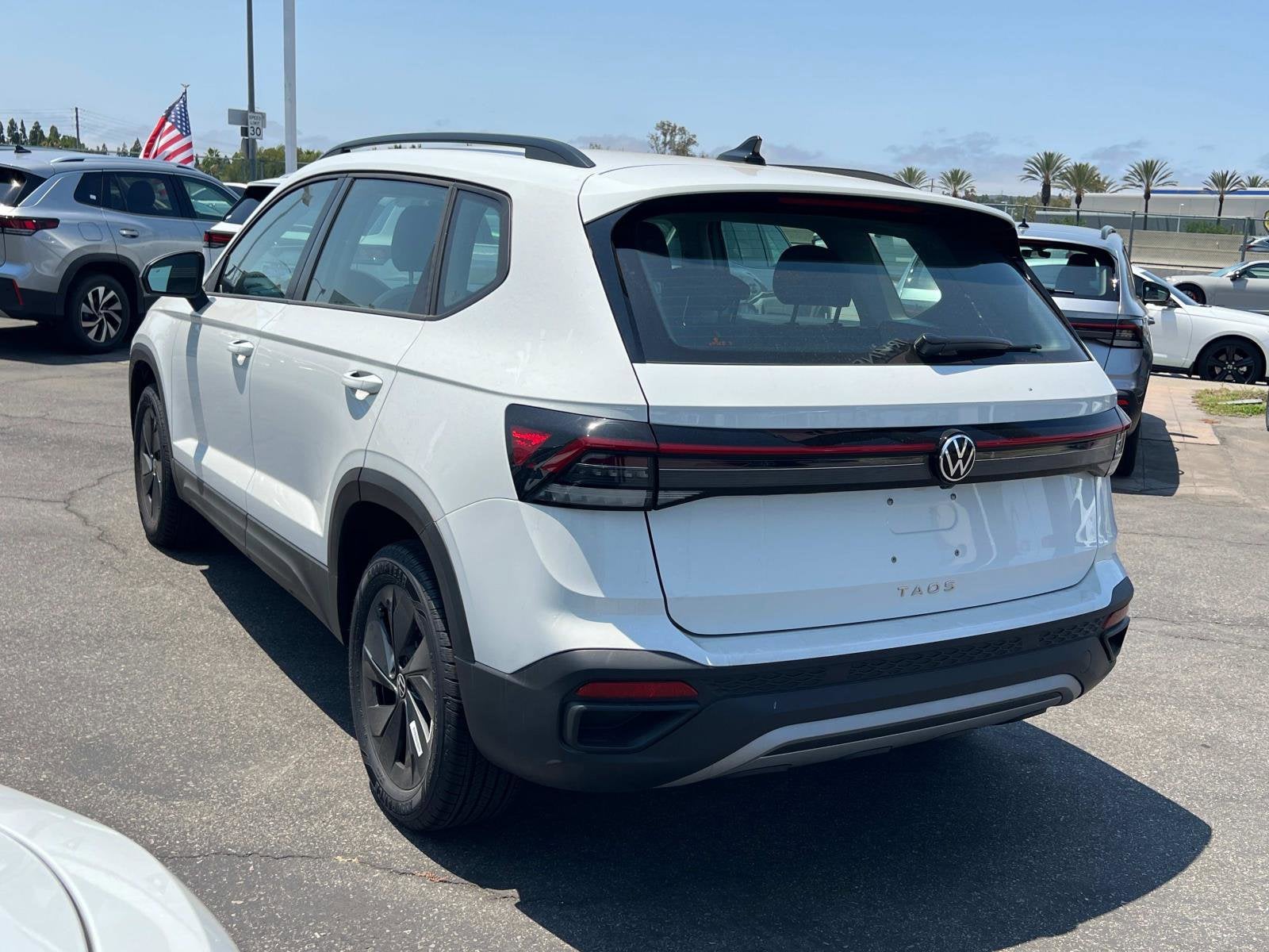 2025 Volkswagen Taos S