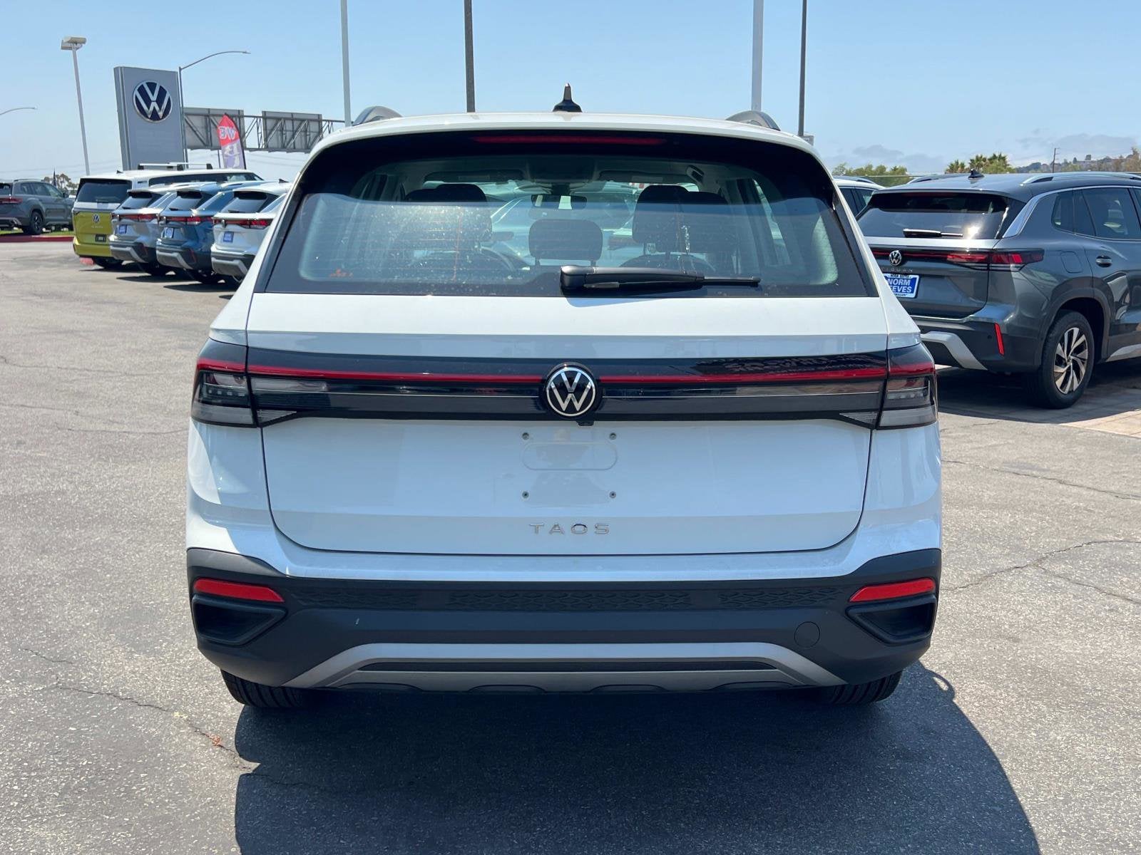 2025 Volkswagen Taos S