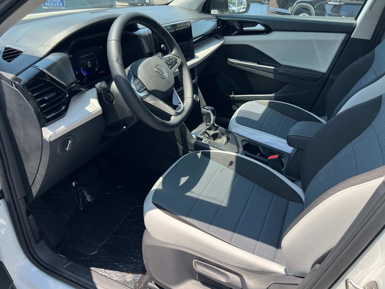 2025 Volkswagen Taos S