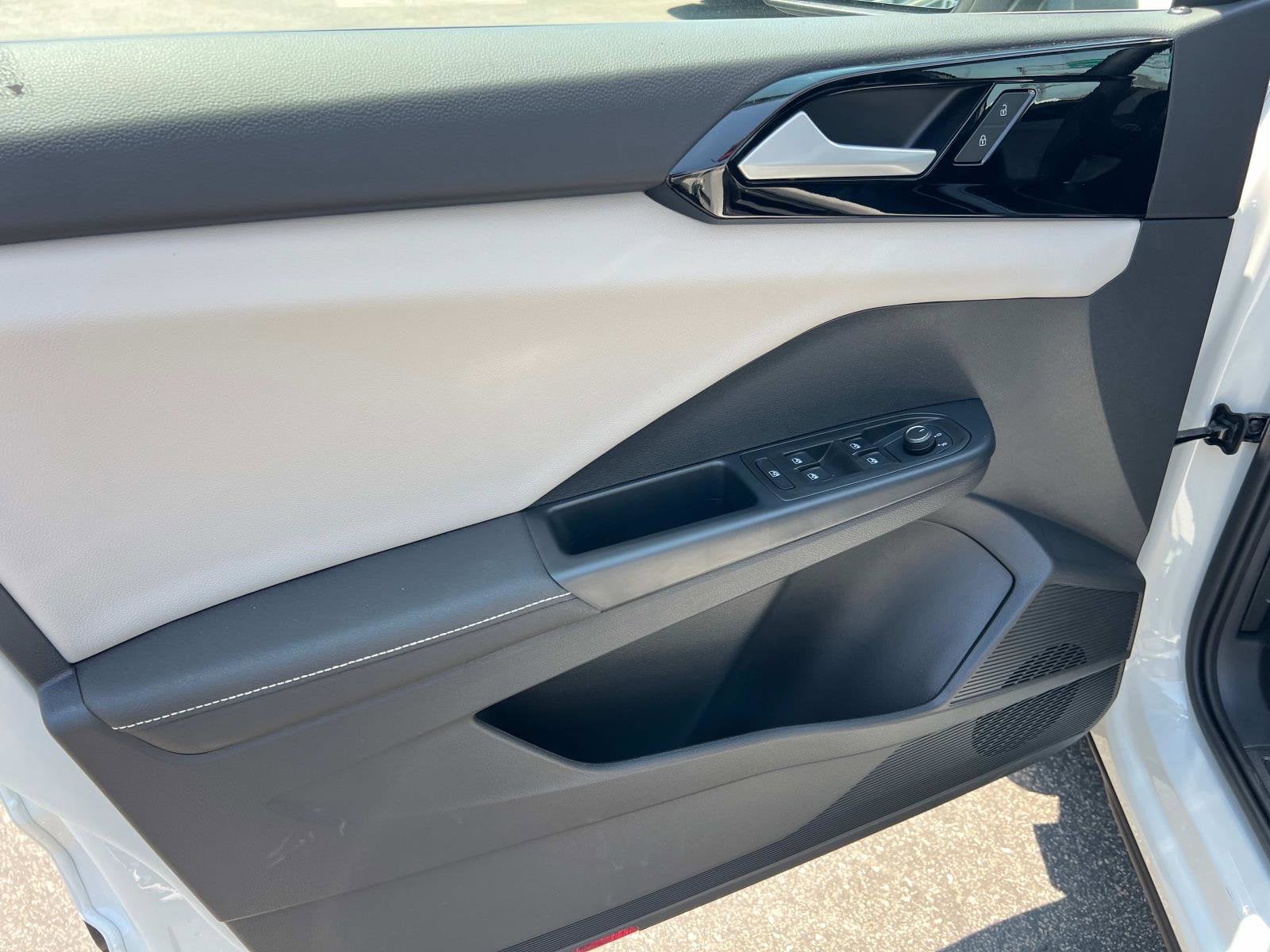 2025 Volkswagen Taos S