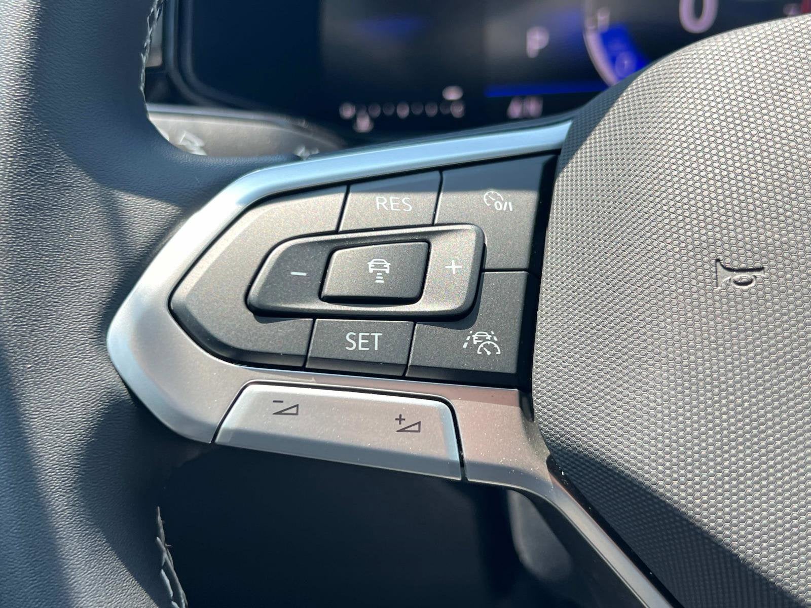 2025 Volkswagen Taos S