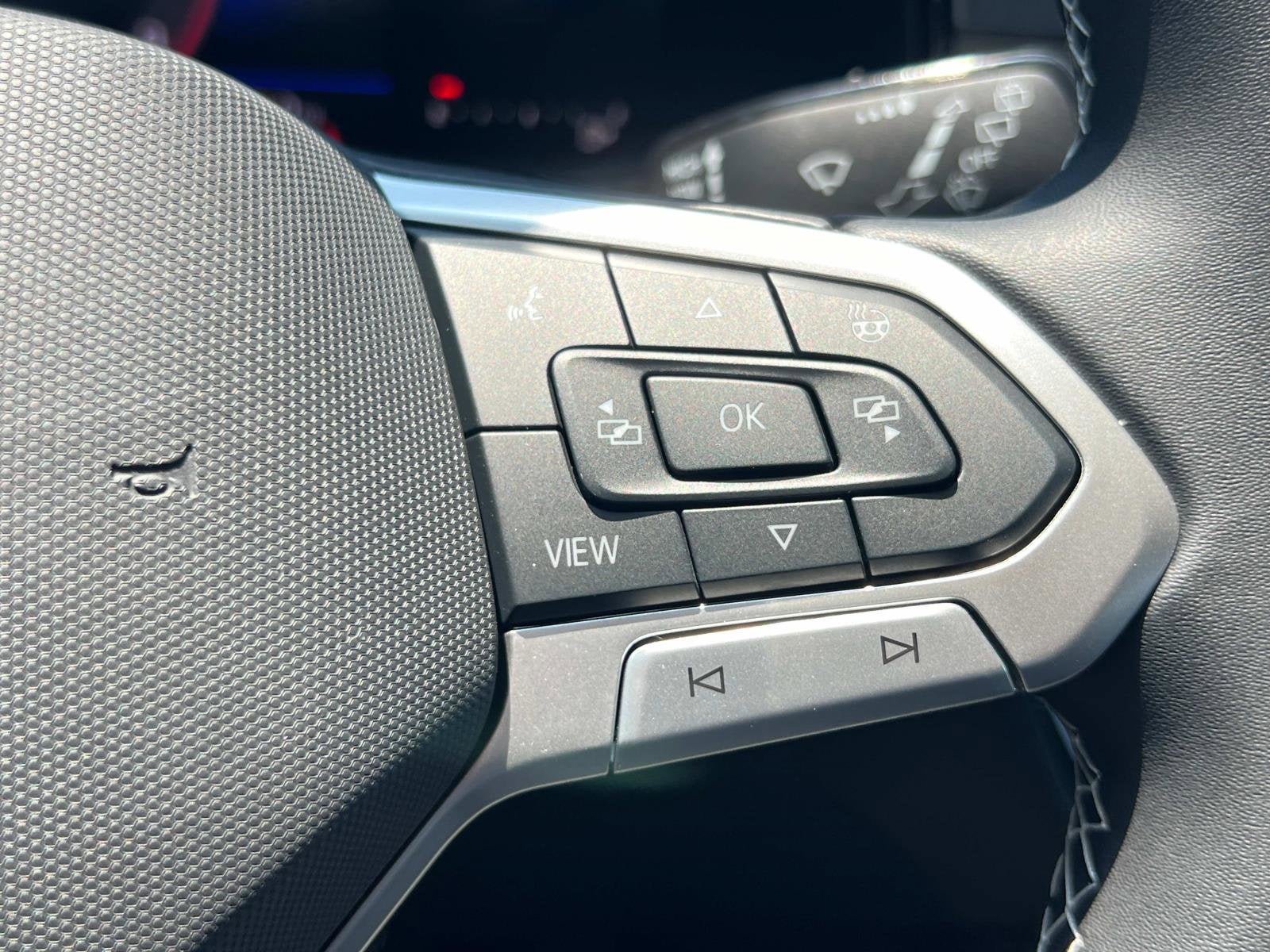 2025 Volkswagen Taos S