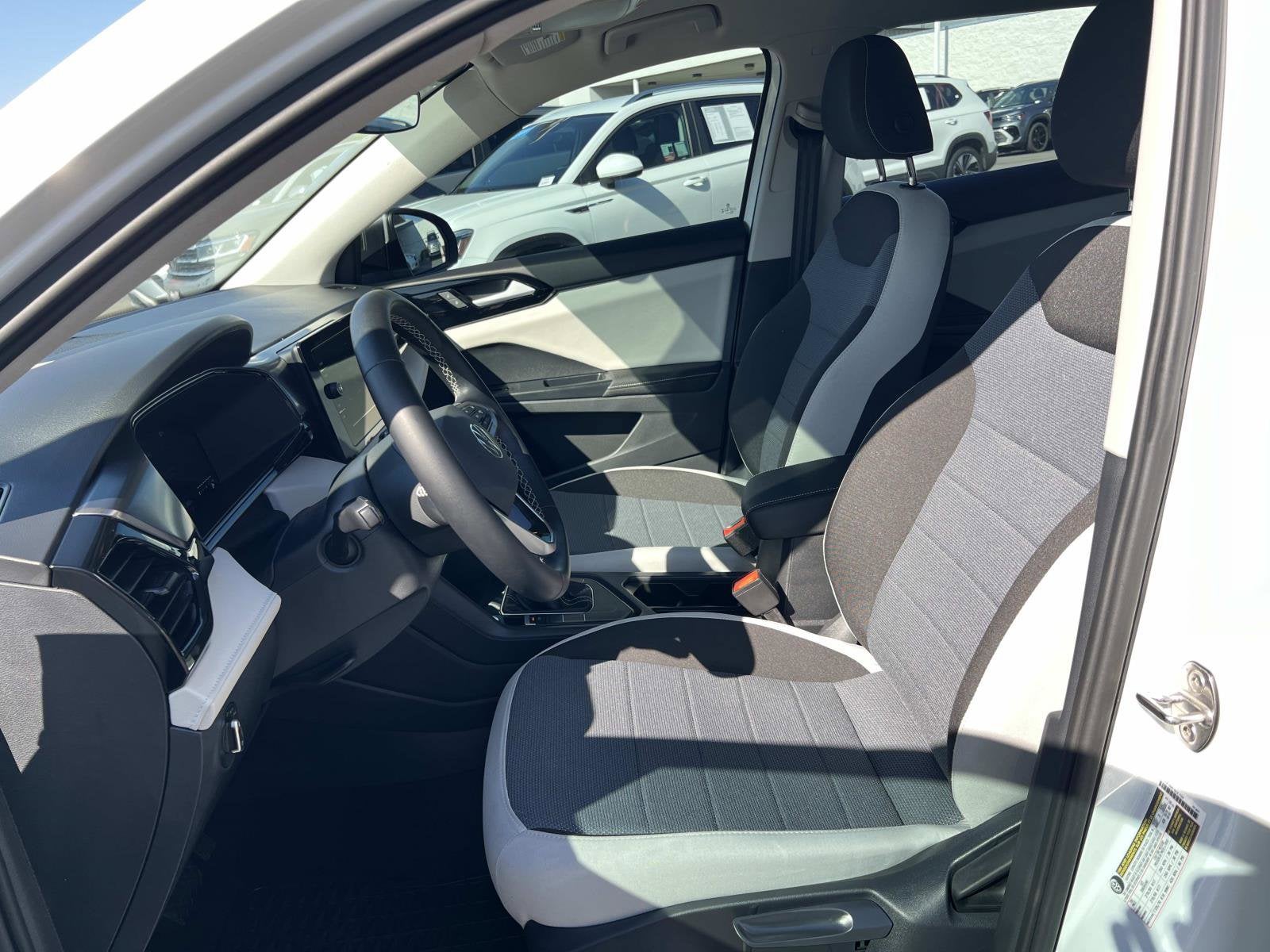 2025 Volkswagen Taos S