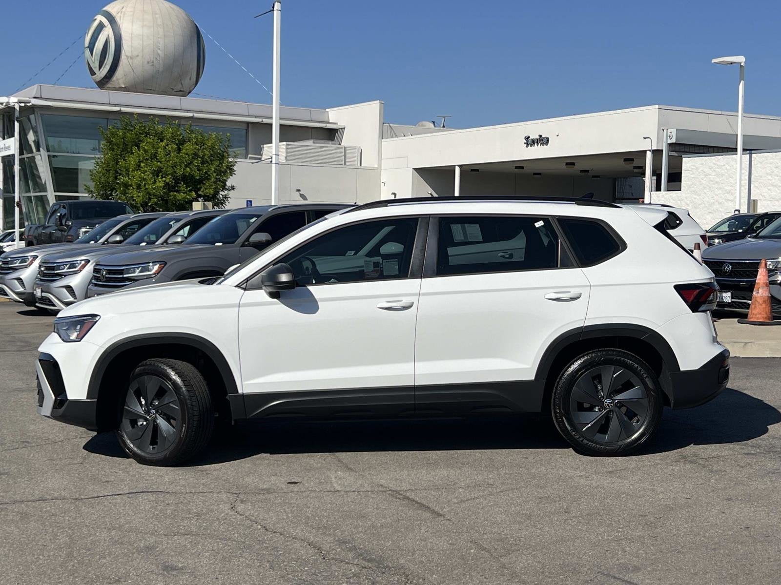 2025 Volkswagen Taos S