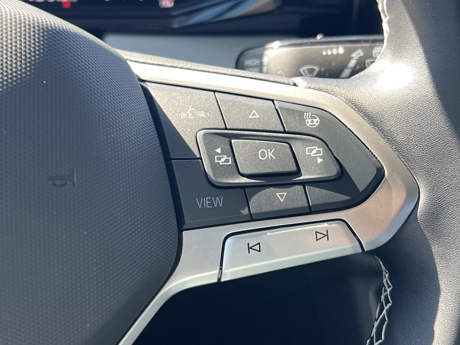 2025 Volkswagen Taos S