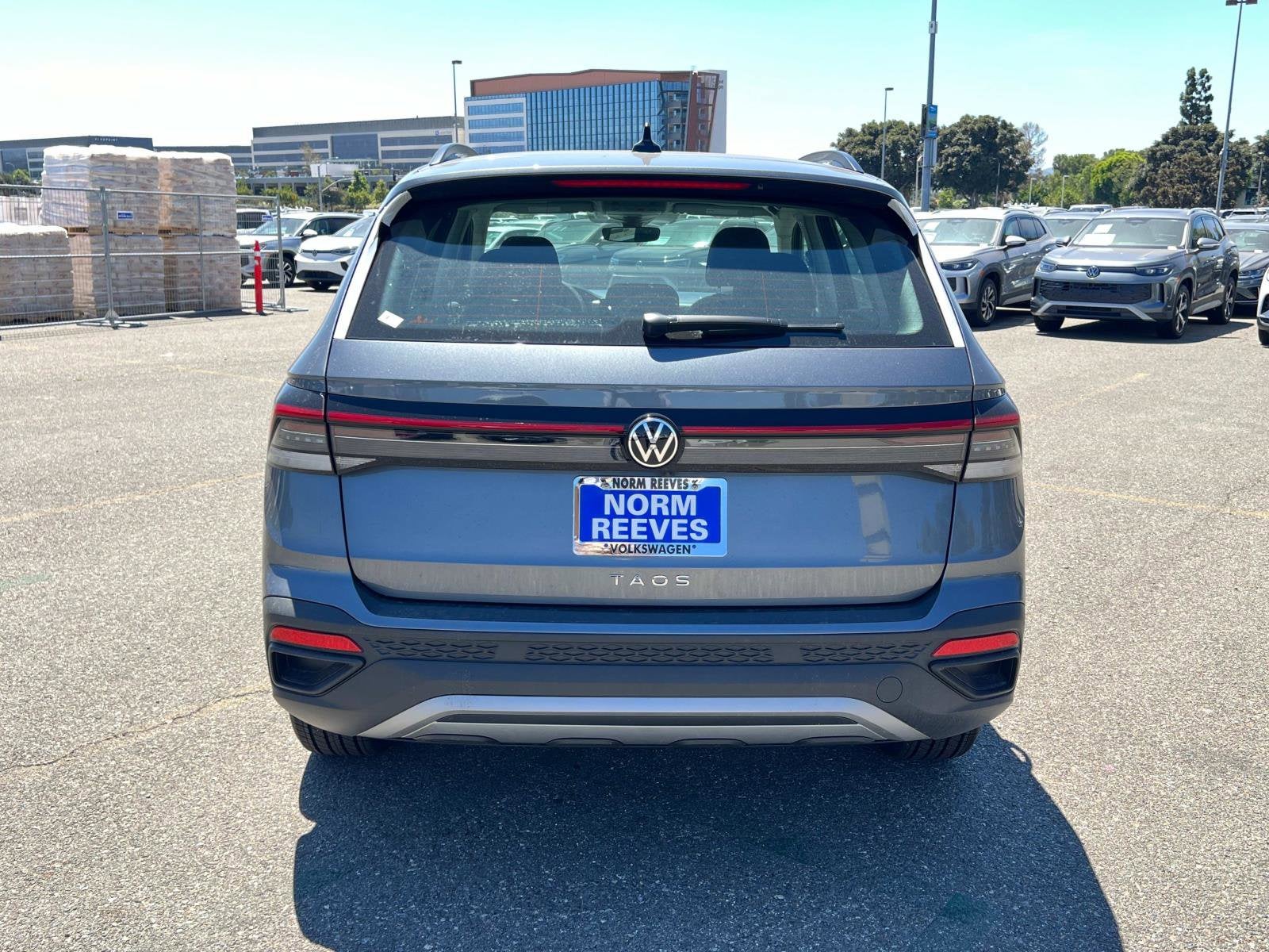 2025 Volkswagen Taos S