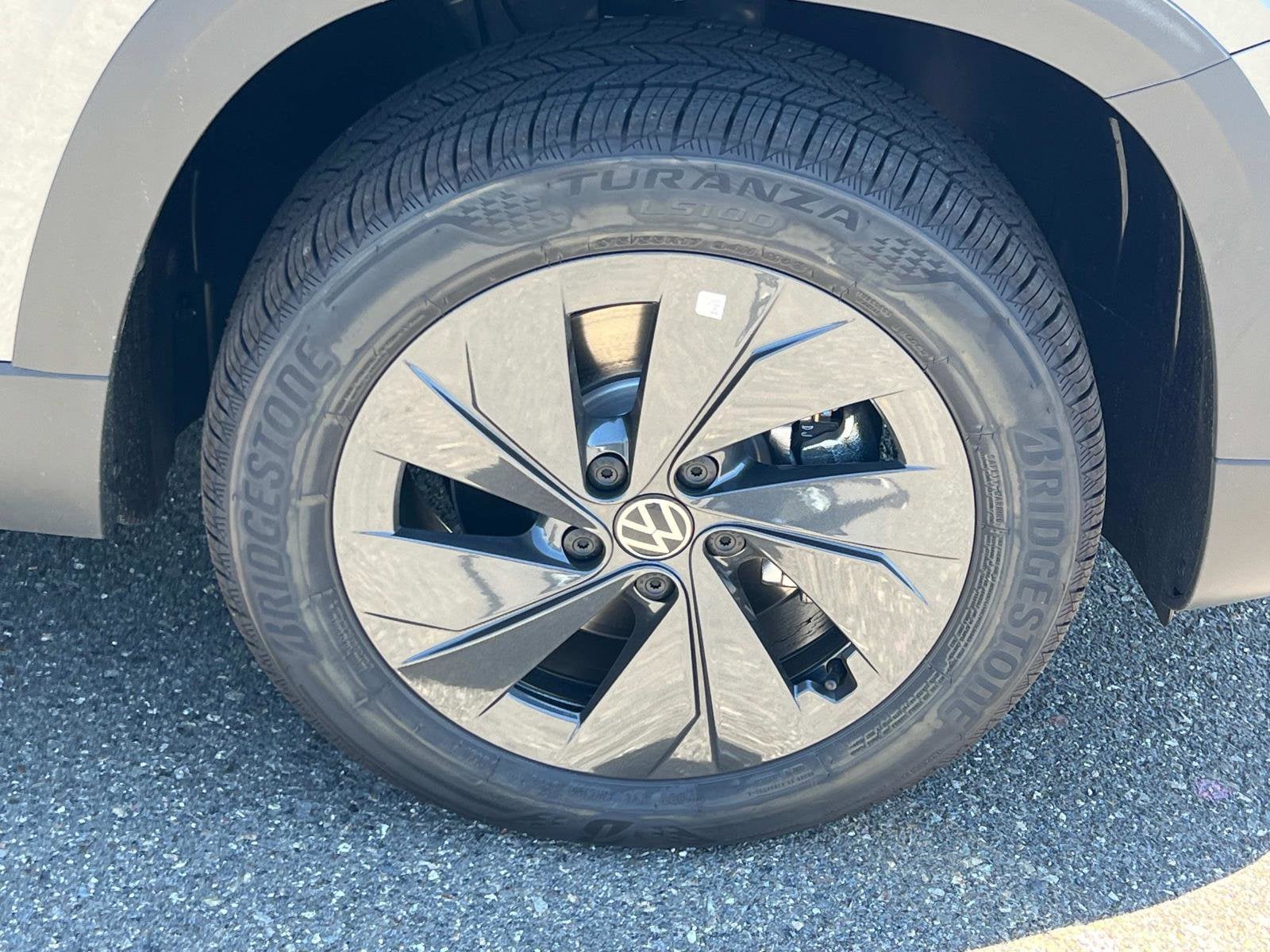 2025 Volkswagen Taos S