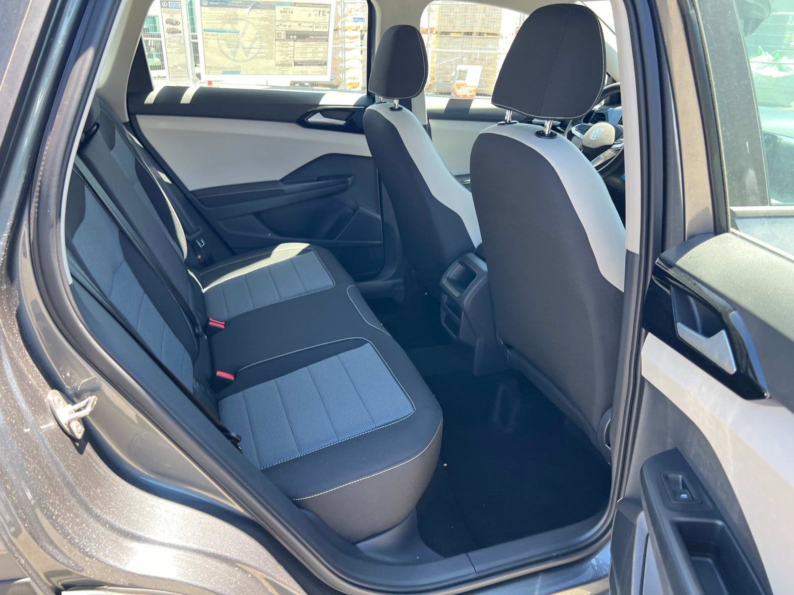 2025 Volkswagen Taos S