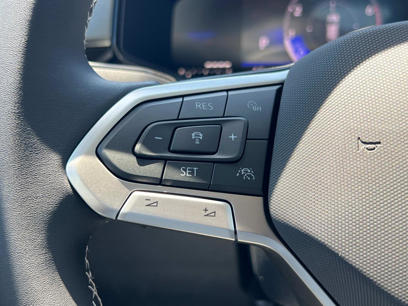 2025 Volkswagen Taos S