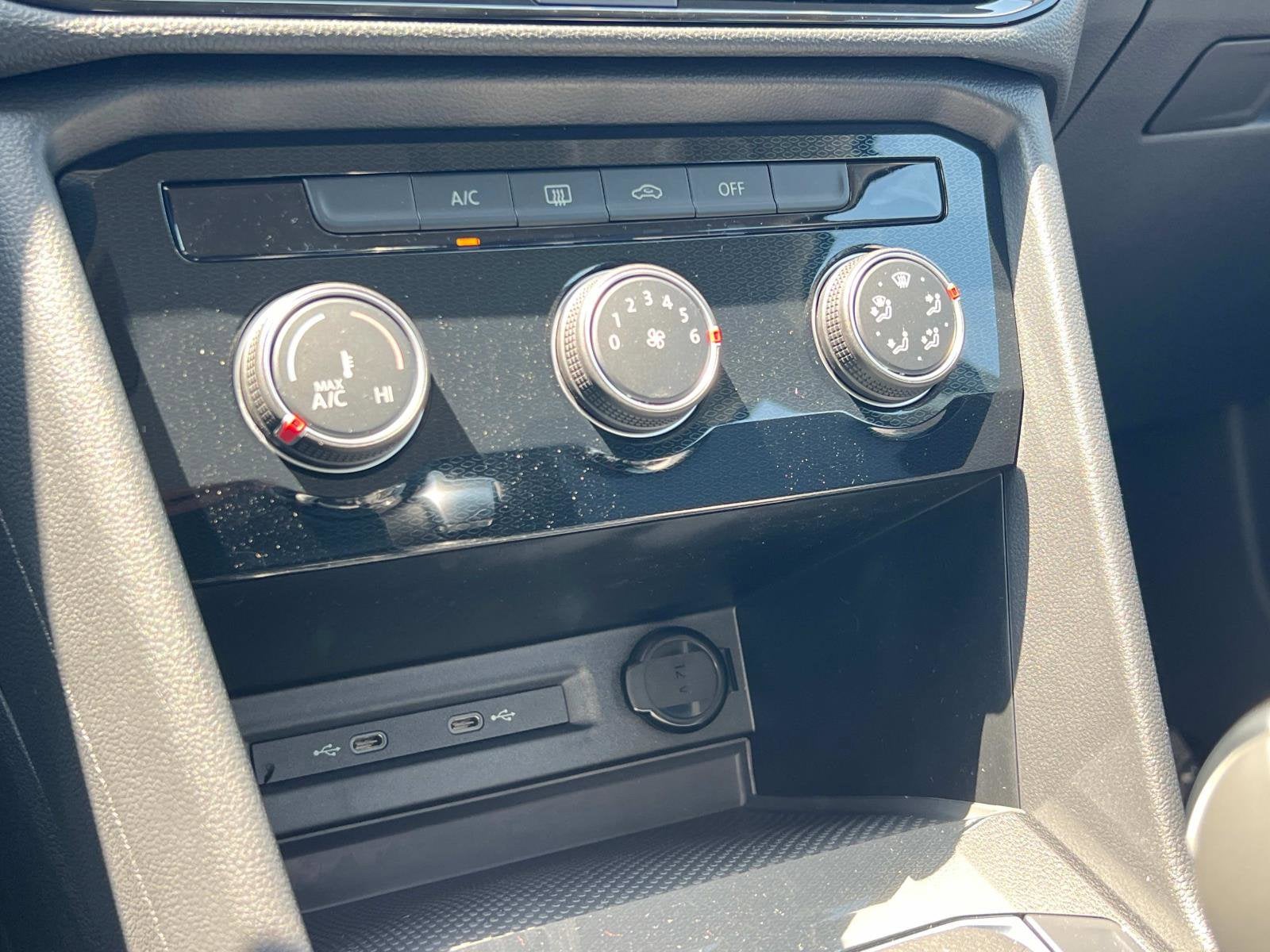 2025 Volkswagen Taos S