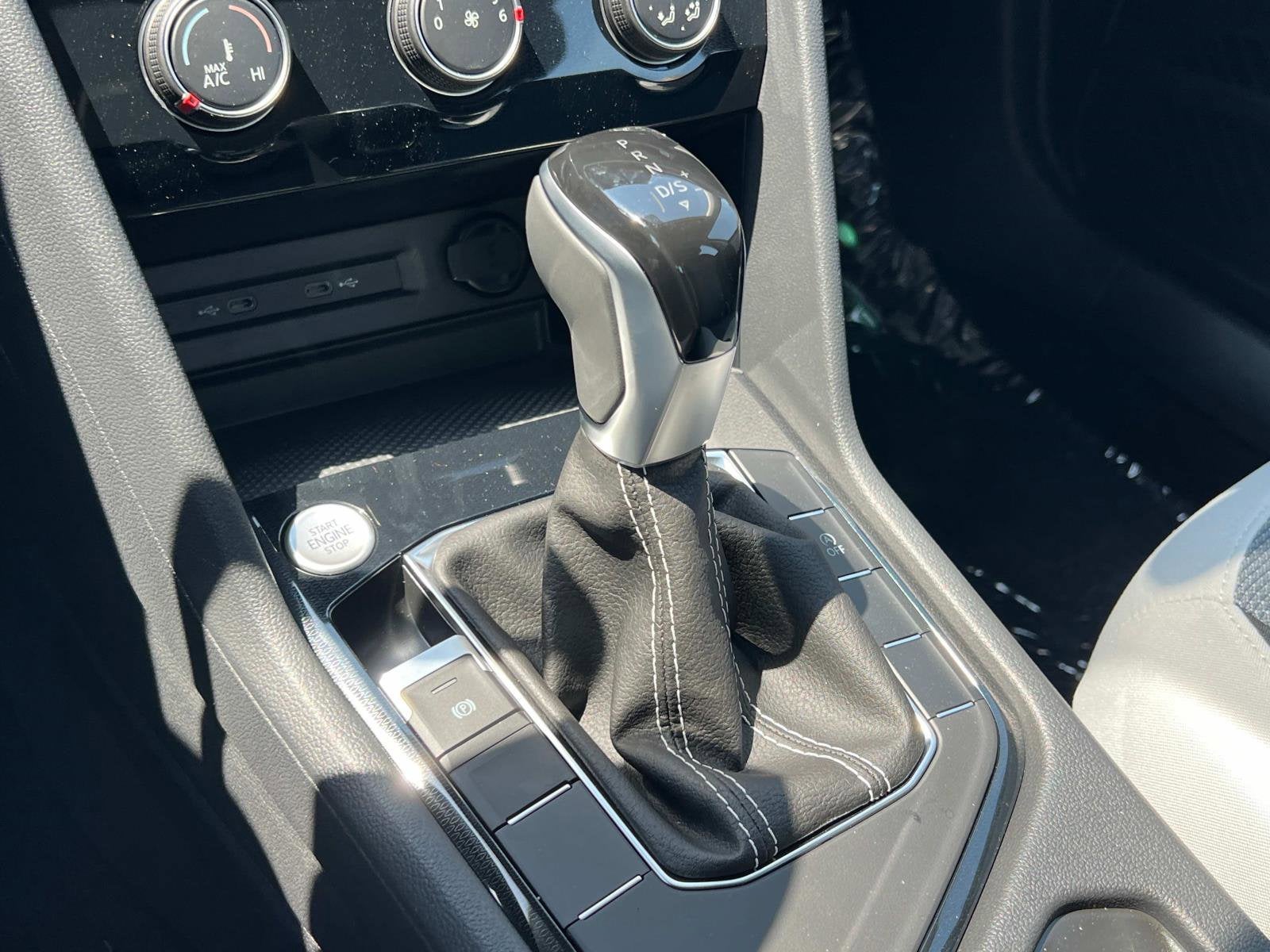 2025 Volkswagen Taos S